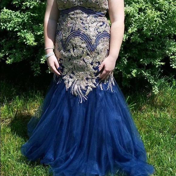 Prom dress - Picture 5 of 6